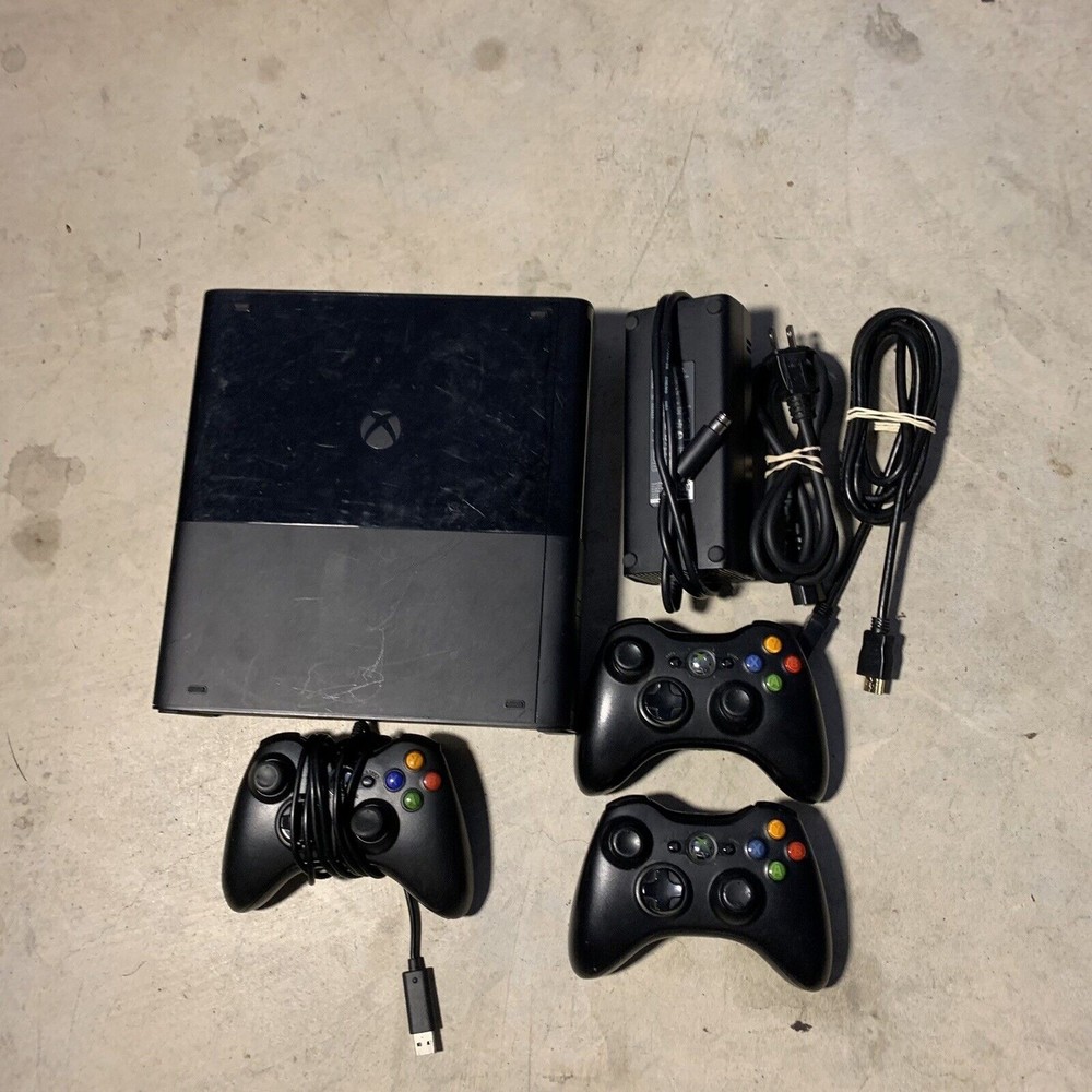 Microsoft Xbox 360 E Console 1538 4GB - Black w/ Power Cord, HDMI, 3 Controllers